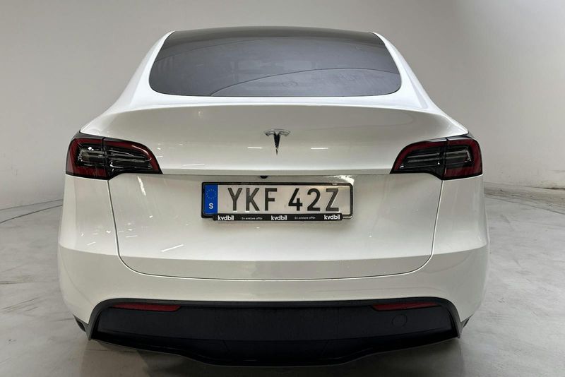 Tesla Model Y bild 5