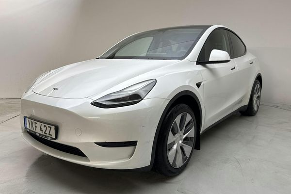 Tesla Model Y RWD - 2024