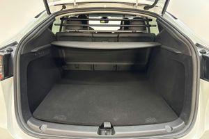 Tesla Model Y bild 9