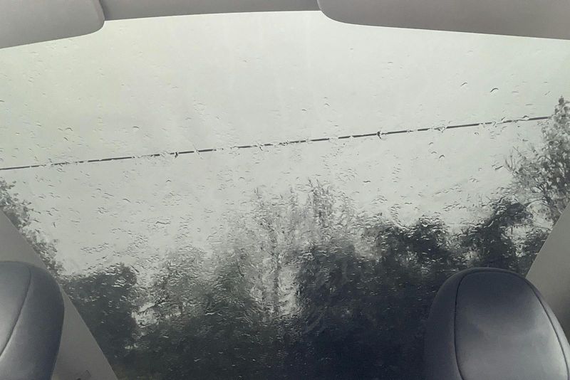 Tesla Model Y bild 14