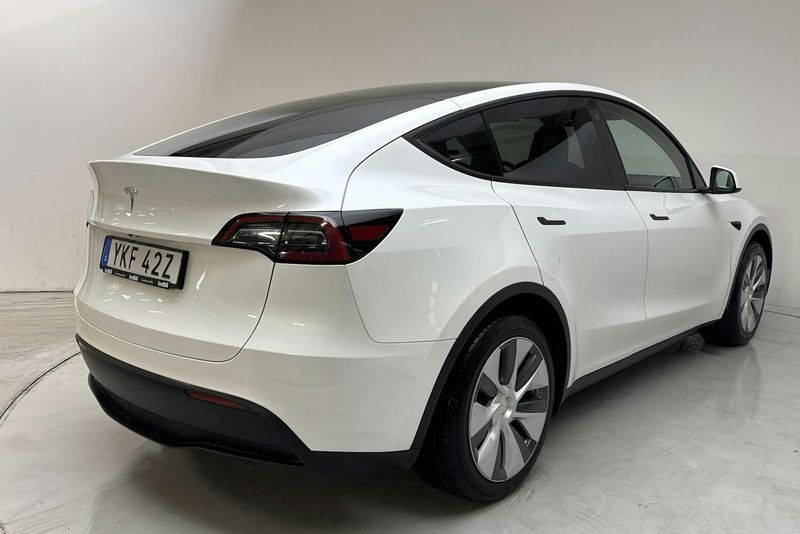 Tesla Model Y bild 3