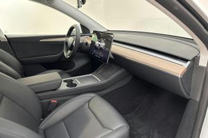 Tesla Model Y bild 7