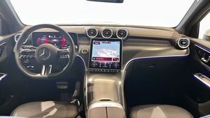 Mercedes GLC300 bild 8
