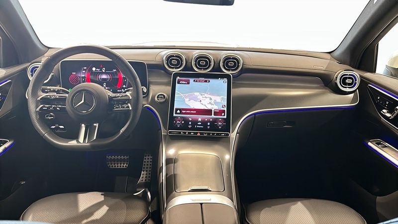 Mercedes GLC300 bild 8