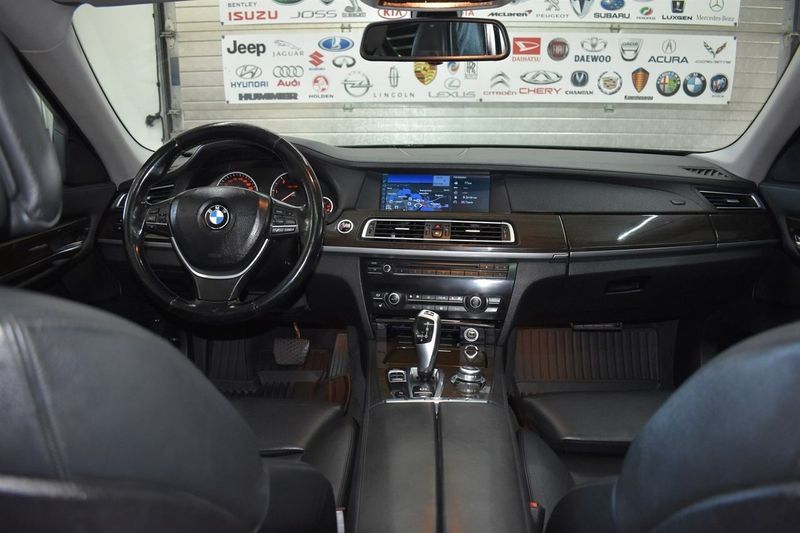 BMW 730 bild 10
