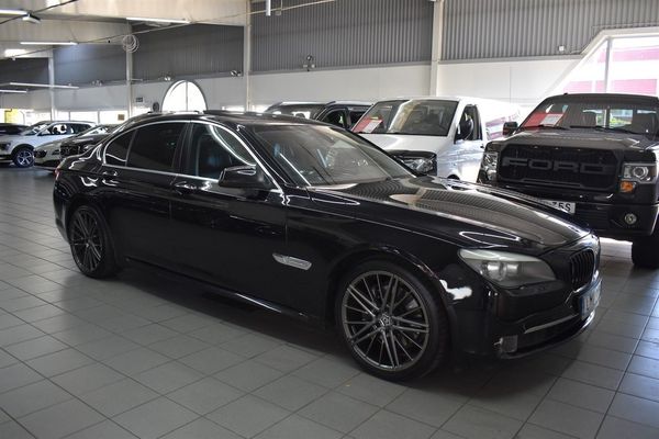 BMW 730 d Steptronic (245hk) Taklucka - 2010