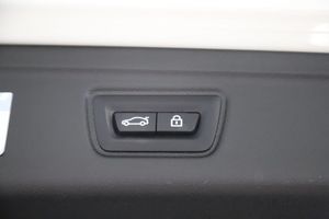BMW 330 bild 9