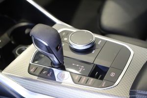 BMW 330 bild 13