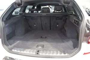 BMW 330 bild 7