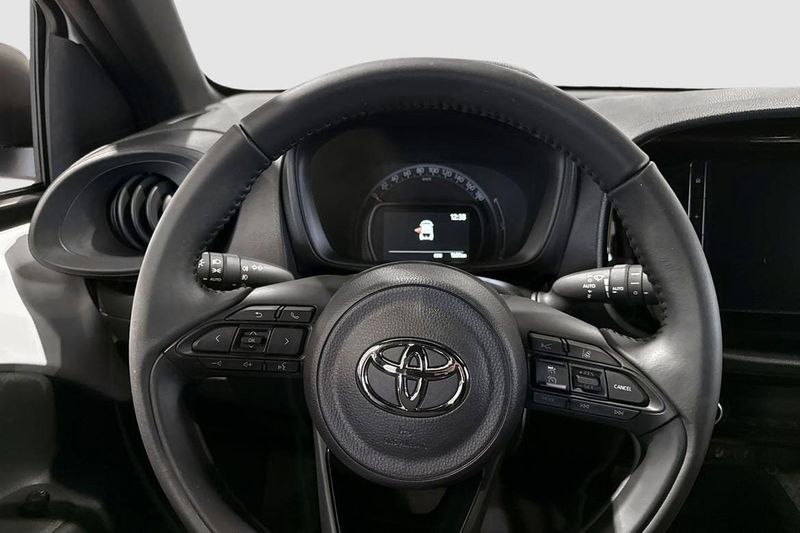Toyota Aygo X bild 10