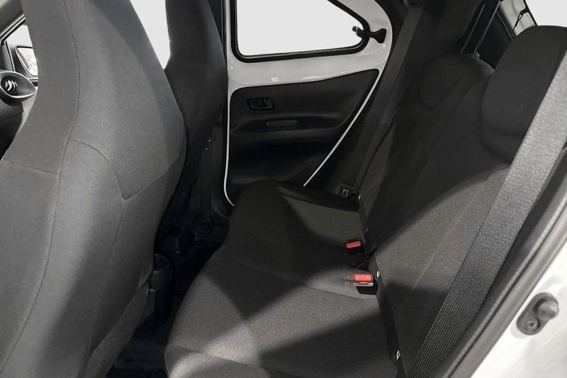 Toyota Aygo X bild 8