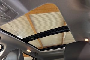 Suzuki S-CROSS bild 14