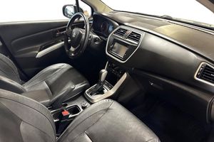 Suzuki S-CROSS bild 19