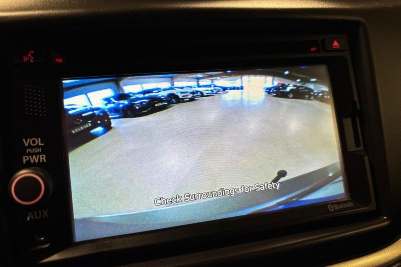 Suzuki S-CROSS bild 15