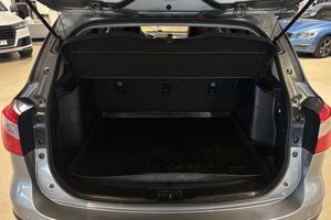 Suzuki S-CROSS bild 21