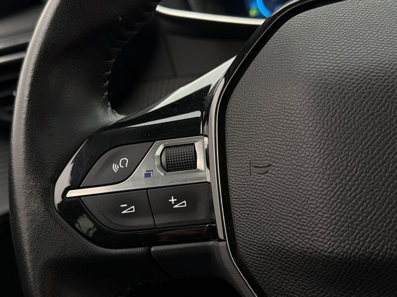 Peugeot e-208 bild 17