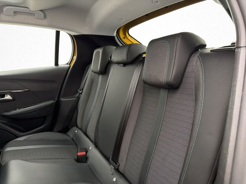 Peugeot e-208 bild 15