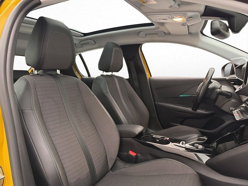 Peugeot e-208 bild 13