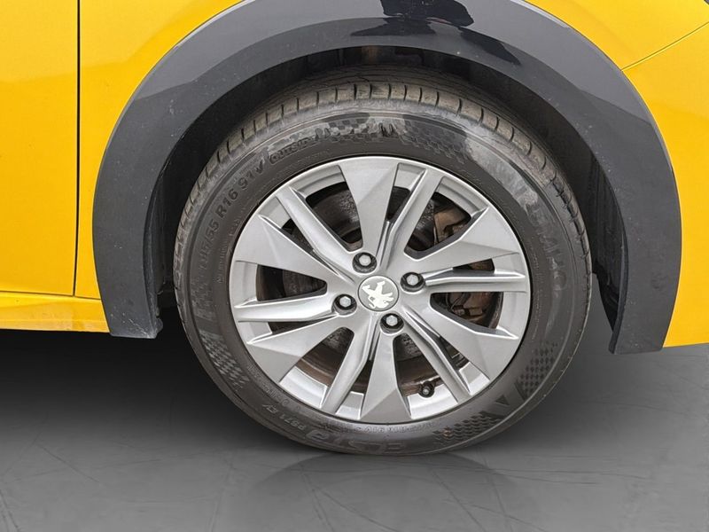 Peugeot e-208 bild 29