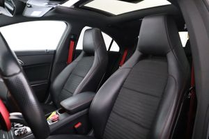 Mercedes CLA45 AMG bild 12