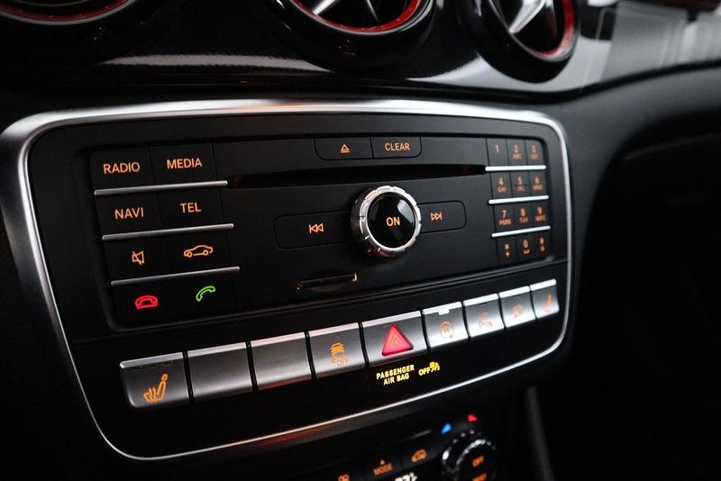 Mercedes CLA45 AMG bild 22