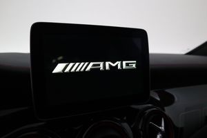 Mercedes CLA45 AMG bild 19