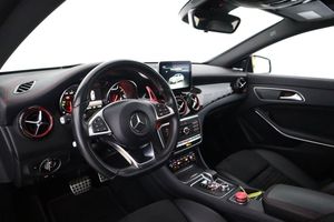 Mercedes CLA45 AMG bild 10