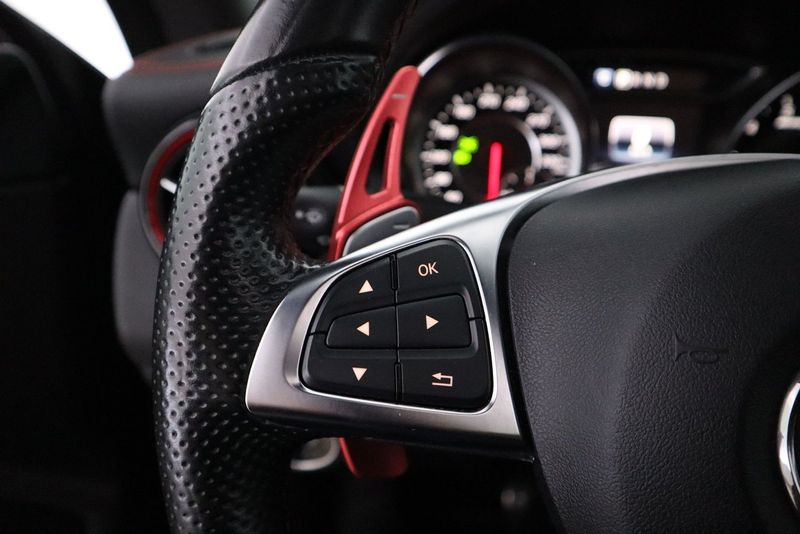 Mercedes CLA45 AMG bild 17