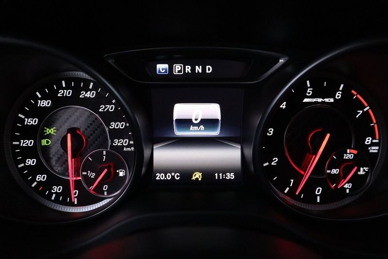 Mercedes CLA45 AMG bild 16