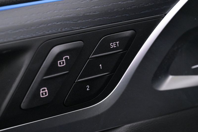 BMW iX3 bild 9