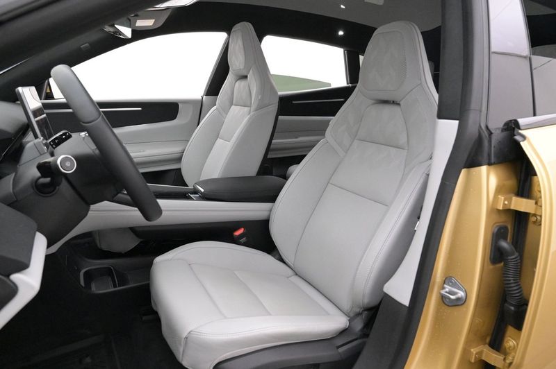 Polestar 4 bild 10