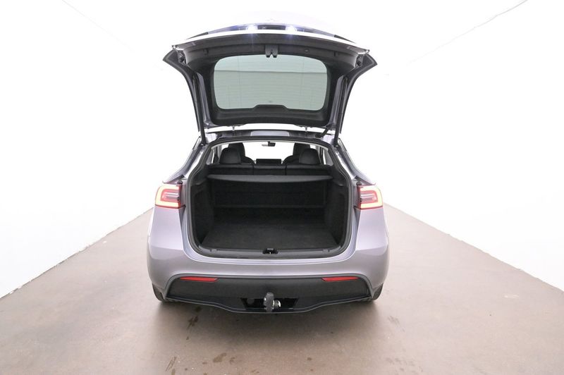 Tesla Model Y bild 22