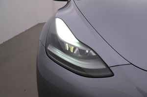 Tesla Model Y bild 26