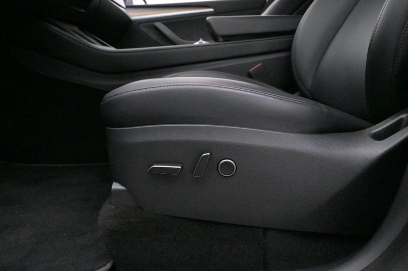 Tesla Model Y bild 10