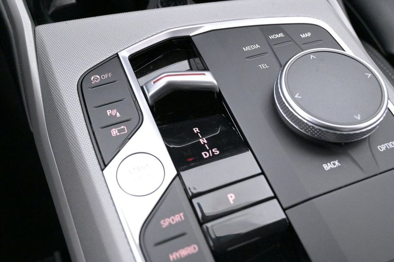 BMW 330 bild 19