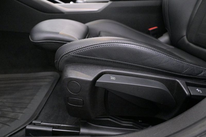 BMW 330 bild 10