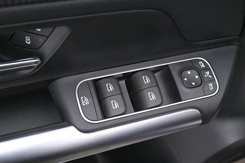 Mercedes EQA300 bild 11