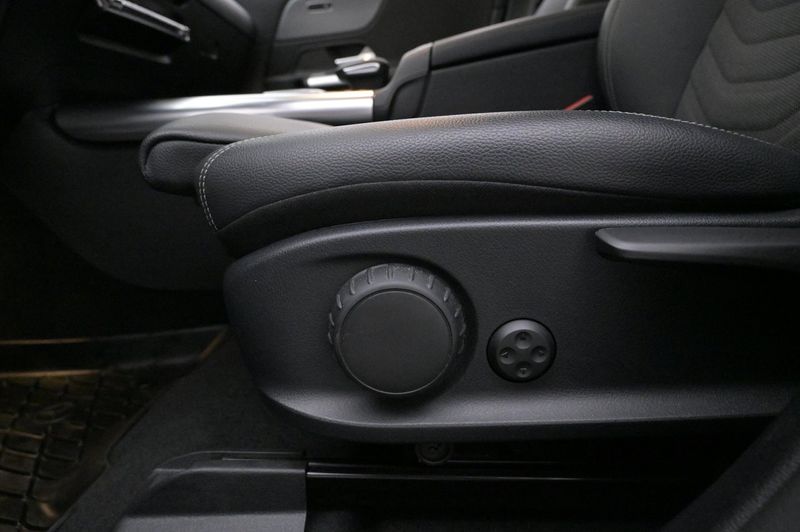 Mercedes EQA300 bild 12