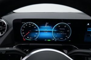 Mercedes EQA300 bild 8