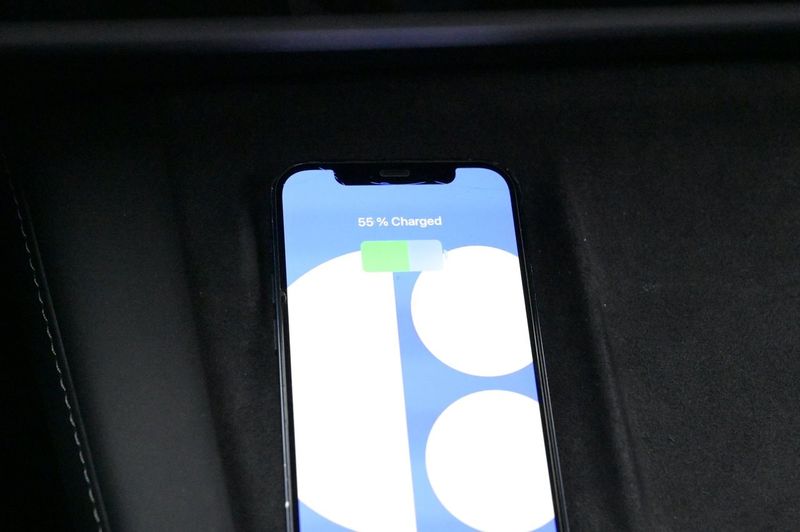 Tesla Model 3 bild 19