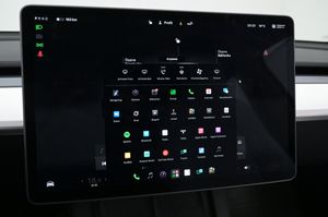 Tesla Model Y bild 22