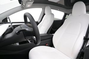Tesla Model Y bild 9