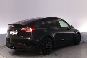 Tesla Model Y bild 5