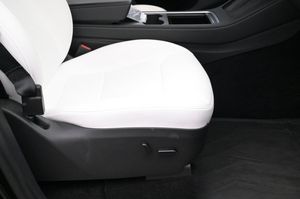 Tesla Model Y bild 13