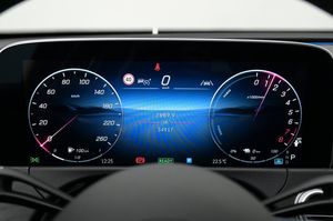 Mercedes E300 bild 9