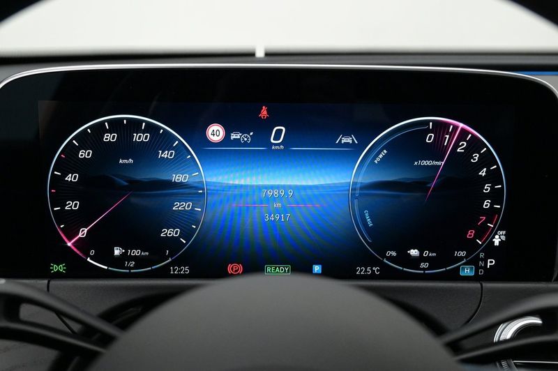 Mercedes E300 bild 9