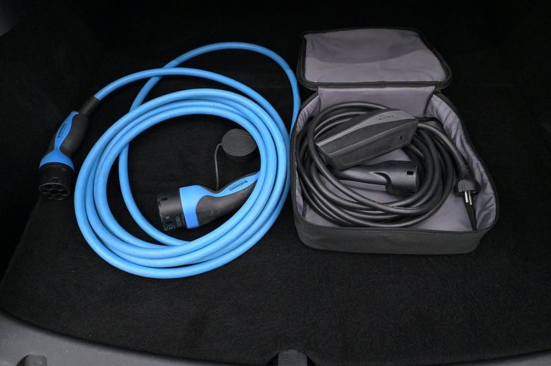 Tesla Model Y bild 24