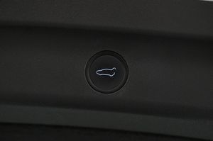 Tesla Model Y bild 23