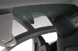 Tesla Model Y bild 20