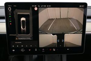 Tesla Model Y bild 16